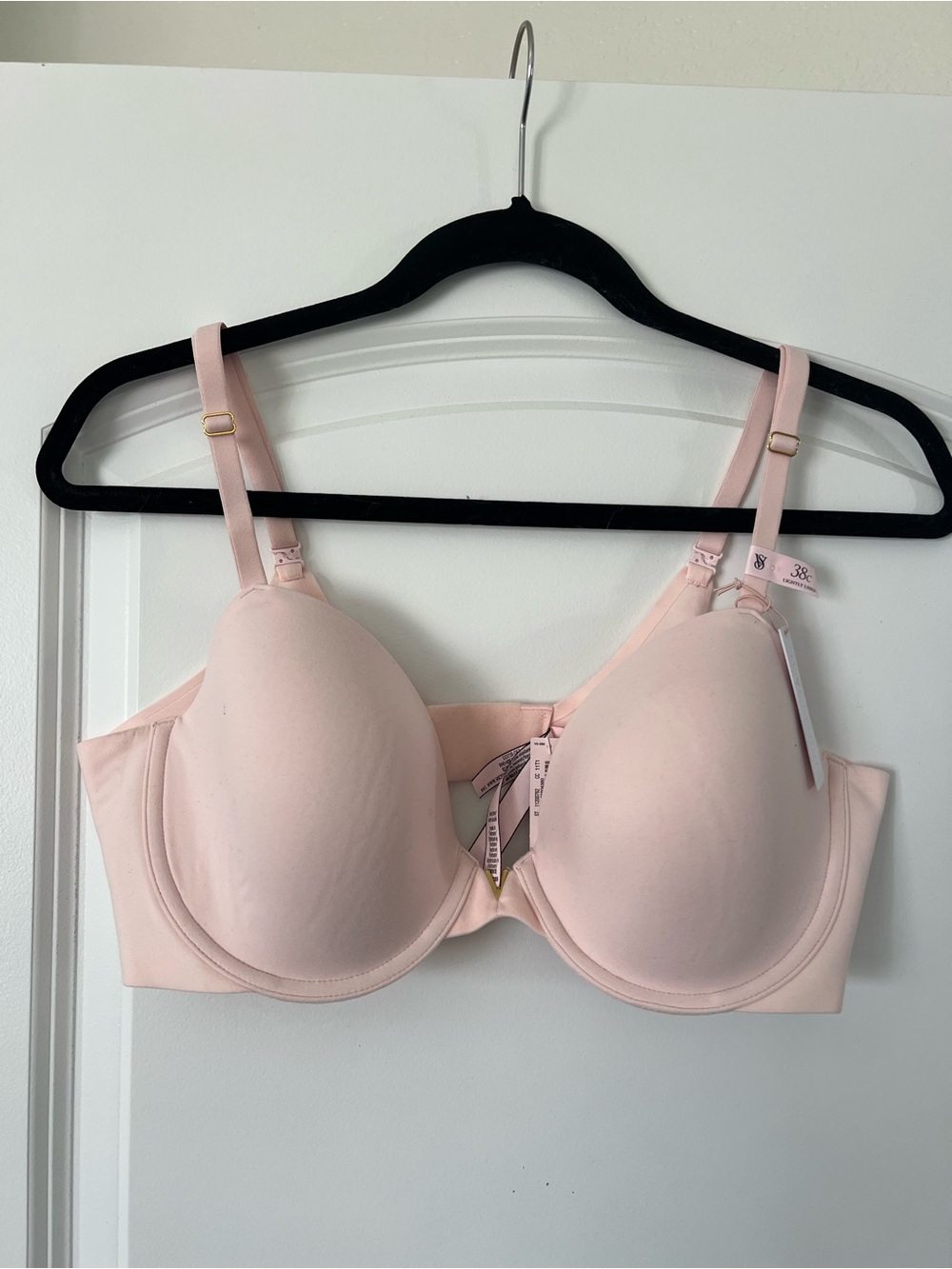NWT Victoria’s Secret Love Cloud bra size 38C light pink